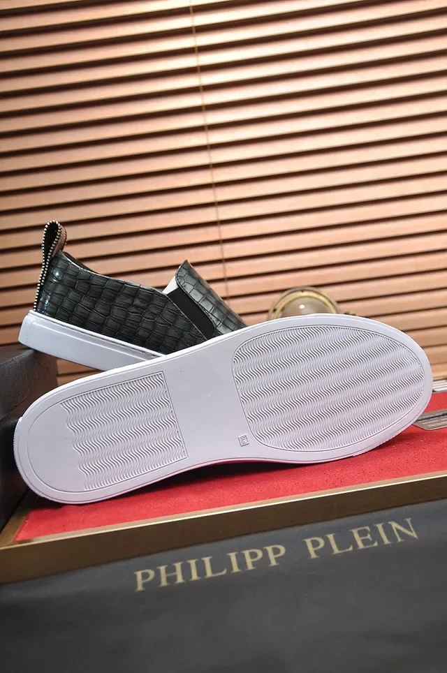 Philipp Plein Tênis Slip-On Croc-Embossed Preto e Branco Lifestyle 4
