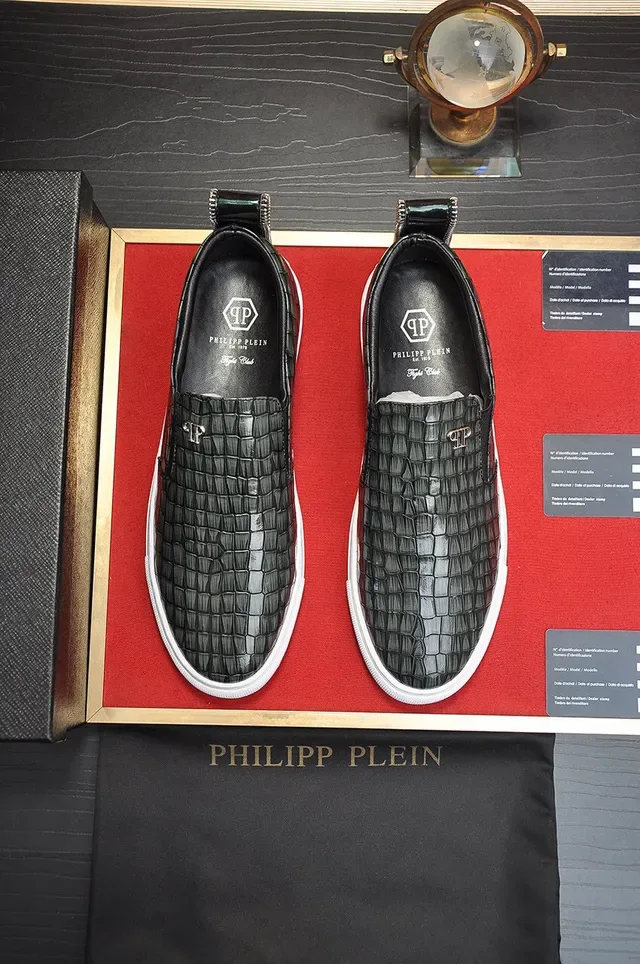 Philipp Plein Tênis Slip-On Croc-Embossed Preto e Branco Lifestyle 9