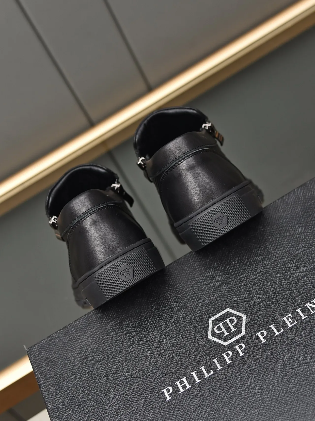 Philipp Plein Snake-Embossed Zipper Black Lifestyle Sneaker 3
