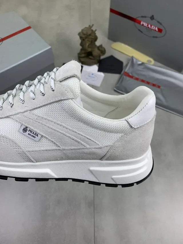 Prada Beige Negro Material Mixto Superior Texturizado Ante y Paneles de Malla Zapatillas Lifestyle 3