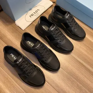 Prada Sneakers Lifestyle de Material Superior Misturado Preto e Azul