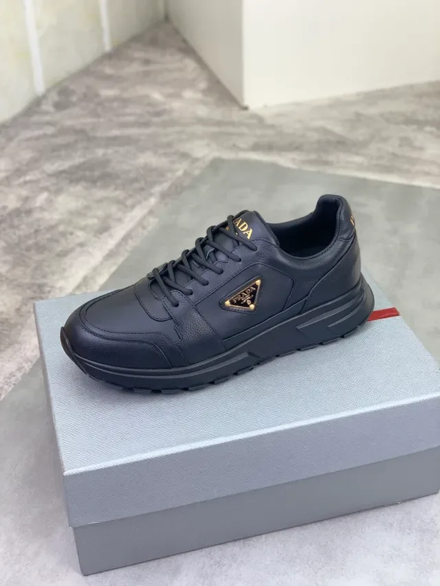 Prada Cloudbust काले सोने चमड़े की स्नीकर्स मोटी प्लेटफॉर्म लाइफस्टाइल स्नीकर्स 4