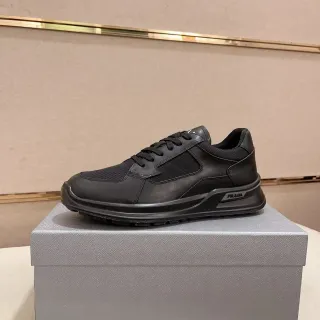 Prada Cloudbust 黑色混合材质生活方式运动鞋