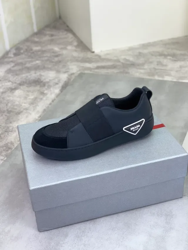 Prada Cloudbust Sneakers Lifestyle Negro Correa Elástica Slip-On 5