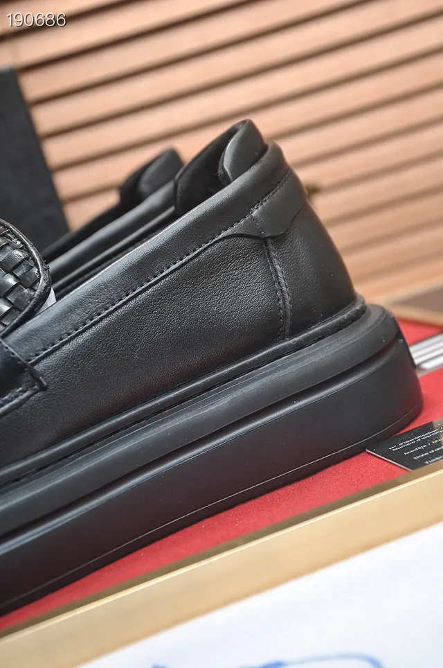 Prada Cloudbust लोफर काला बुना हुआ चमड़ा स्लिप-ऑन लोफर 3