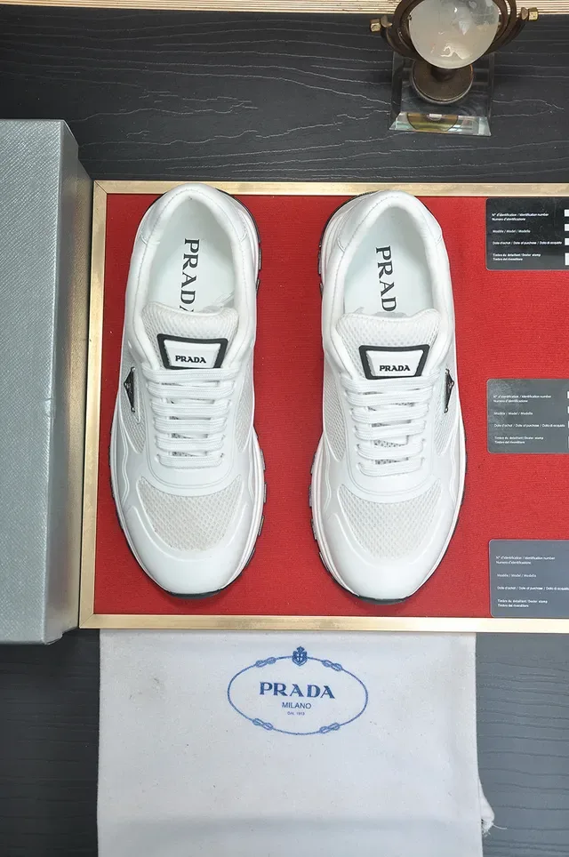 Prada Cloudbust Tênis Lifestyle Brancos de Malha e Sintético 3