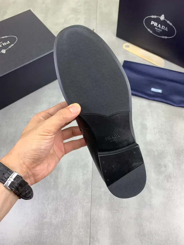 Mocassins Prada Horsebit Cuir Pebbled Noir 2
