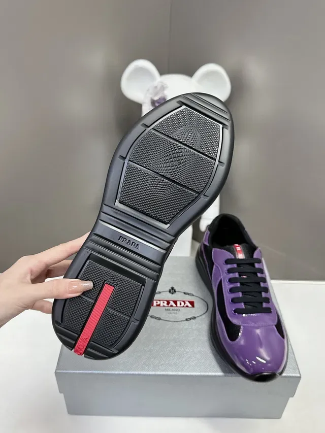 Prada বেগুনি কালো চকচকে পেটেন্ট লেদার মেশ কনট্রাস্ট লাইফস্টাইল স্নিকার্স 9