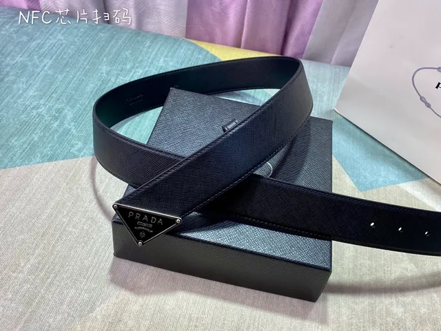 Prada 三角扣 Saffiano 皮革腰带 5