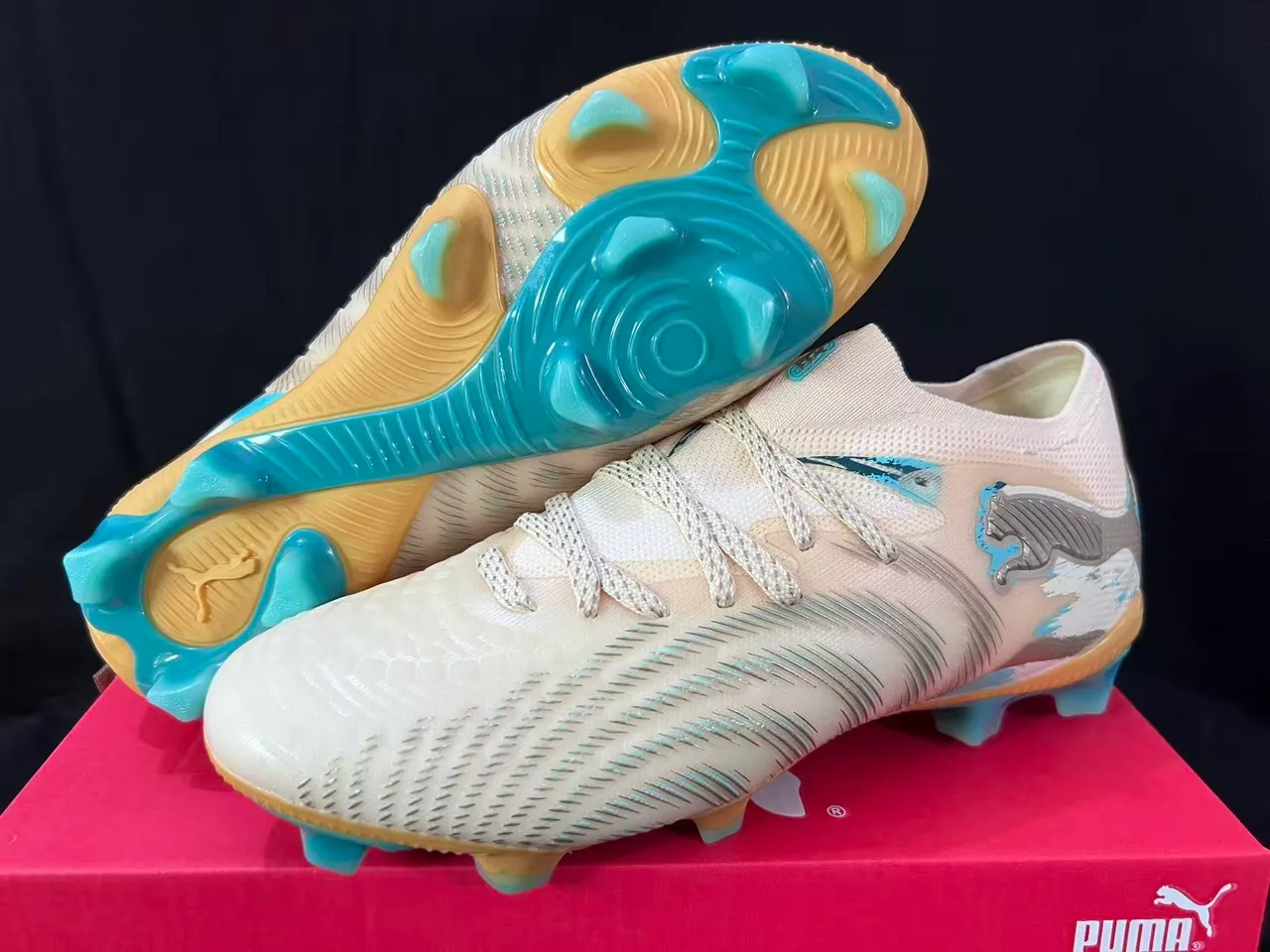 Puma Future Z Beige Blue Knitted Sock-Fit Upper Textured Ridge Detailing Firm-Ground Soccer Shoes 7