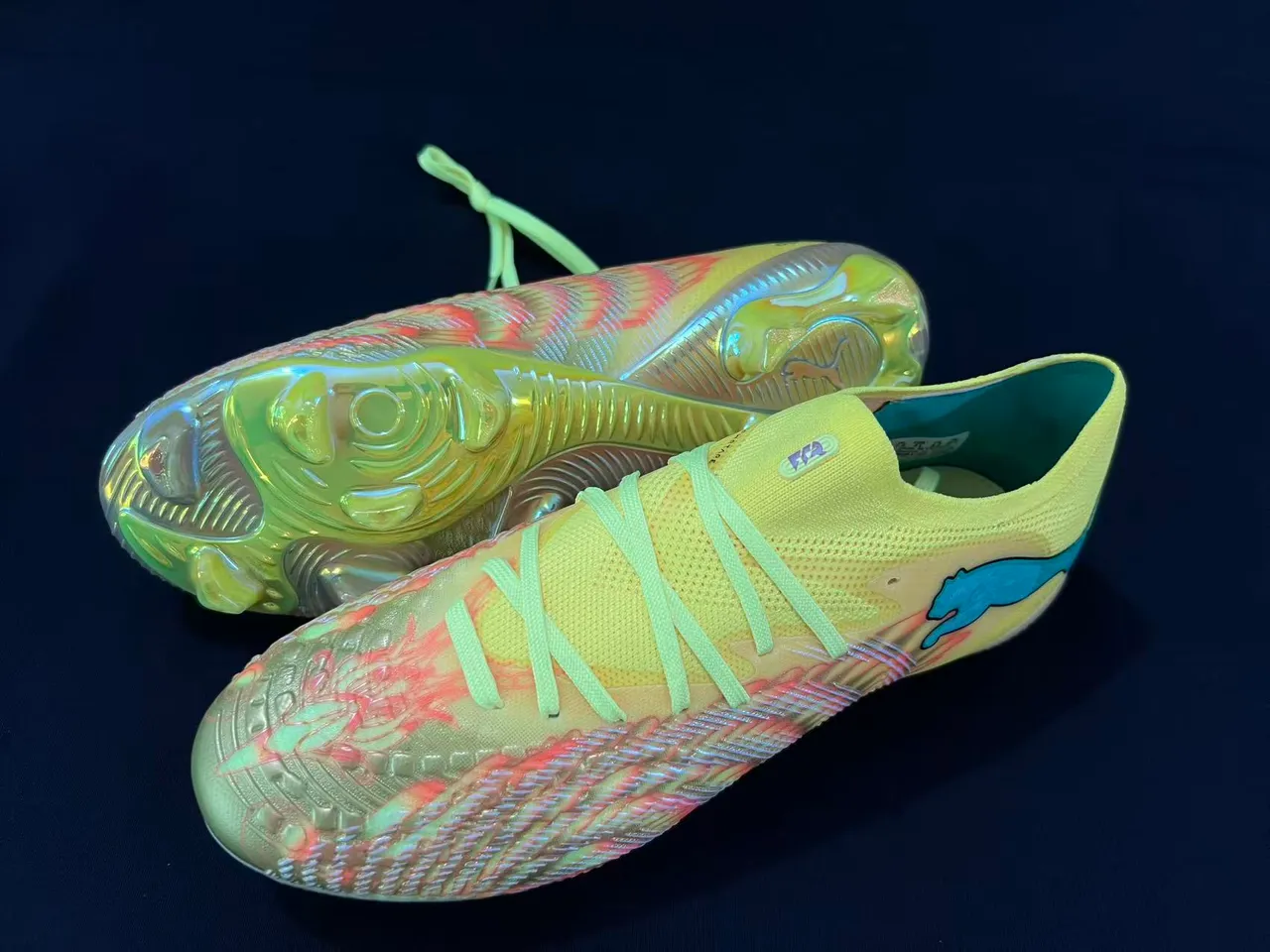Puma Future Z হলুদ ইরিডেসেন্ট সোনালী আগুন ফার্ম-গ্রাউন্ড সকার শোজ 9