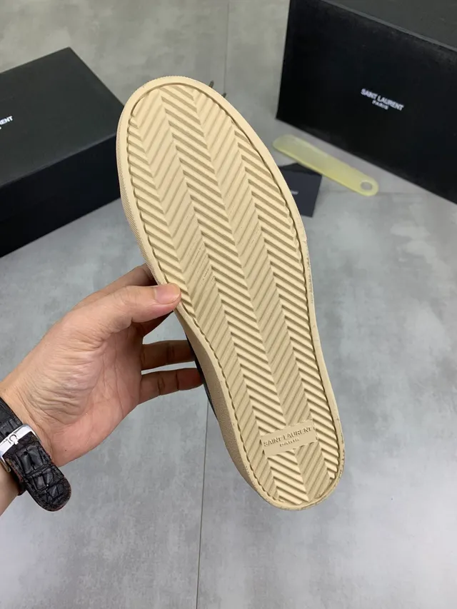 Saint Laurent কালো বেইজ লেদার আপার উল্লেখিত ব্র্যান্ডিং লাইফস্টাইল স্নিকার্স 2