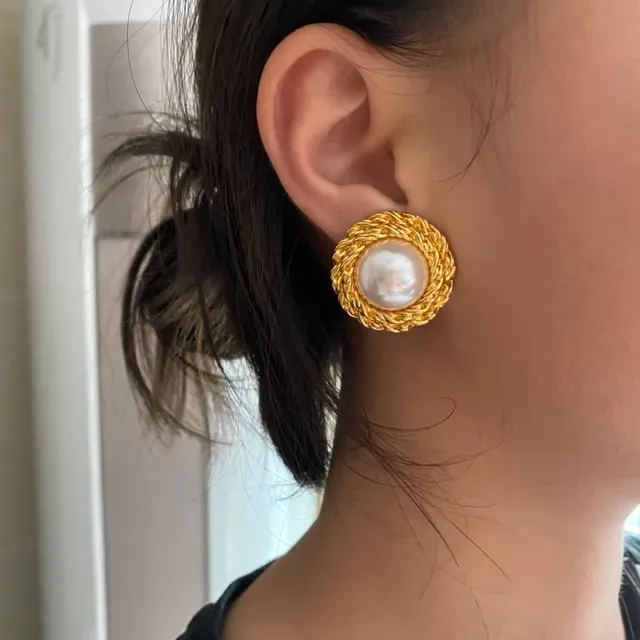 Saint Laurent Pendientes Stud Oro Trenzados de Perla 3