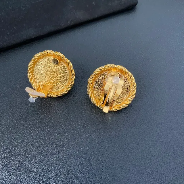 Saint Laurent Pendientes Stud Oro Trenzados de Perla 5