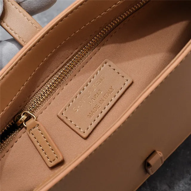 Saint Laurent Loulou Croc-Embossed Preto bolsa hobo 11