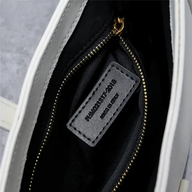 Saint Laurent Loulou Croc-Embossed Preto bolsa hobo 20