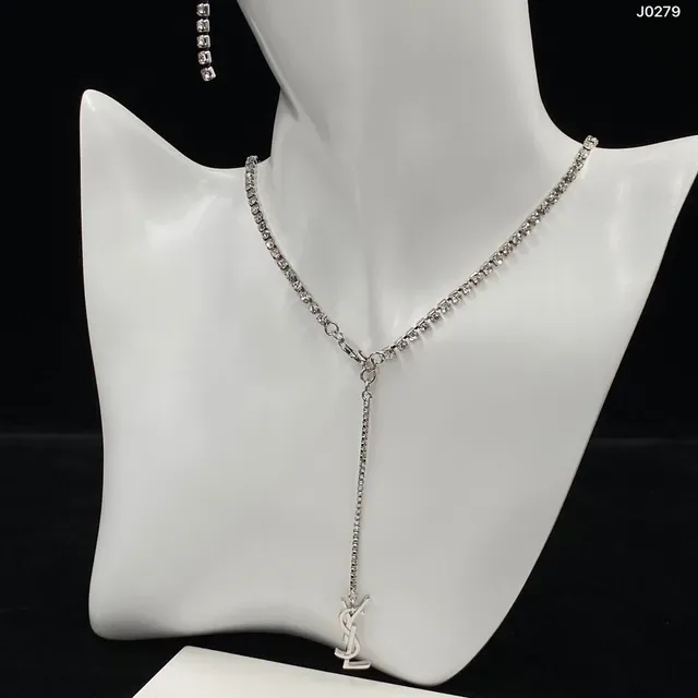 Saint Laurent Monogram Pavé Chain রূপালী স্বচ্ছ ক্রিস্টাল YSL পেন্ডেন্ট নেকলেস 5