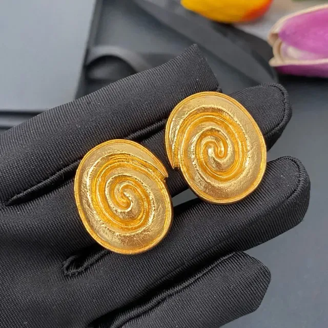 Saint Laurent Spiral Gold Clip-On Earrings 6