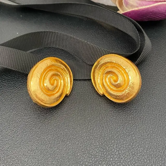 Saint Laurent Spiral Gold Clip-On Earrings 7