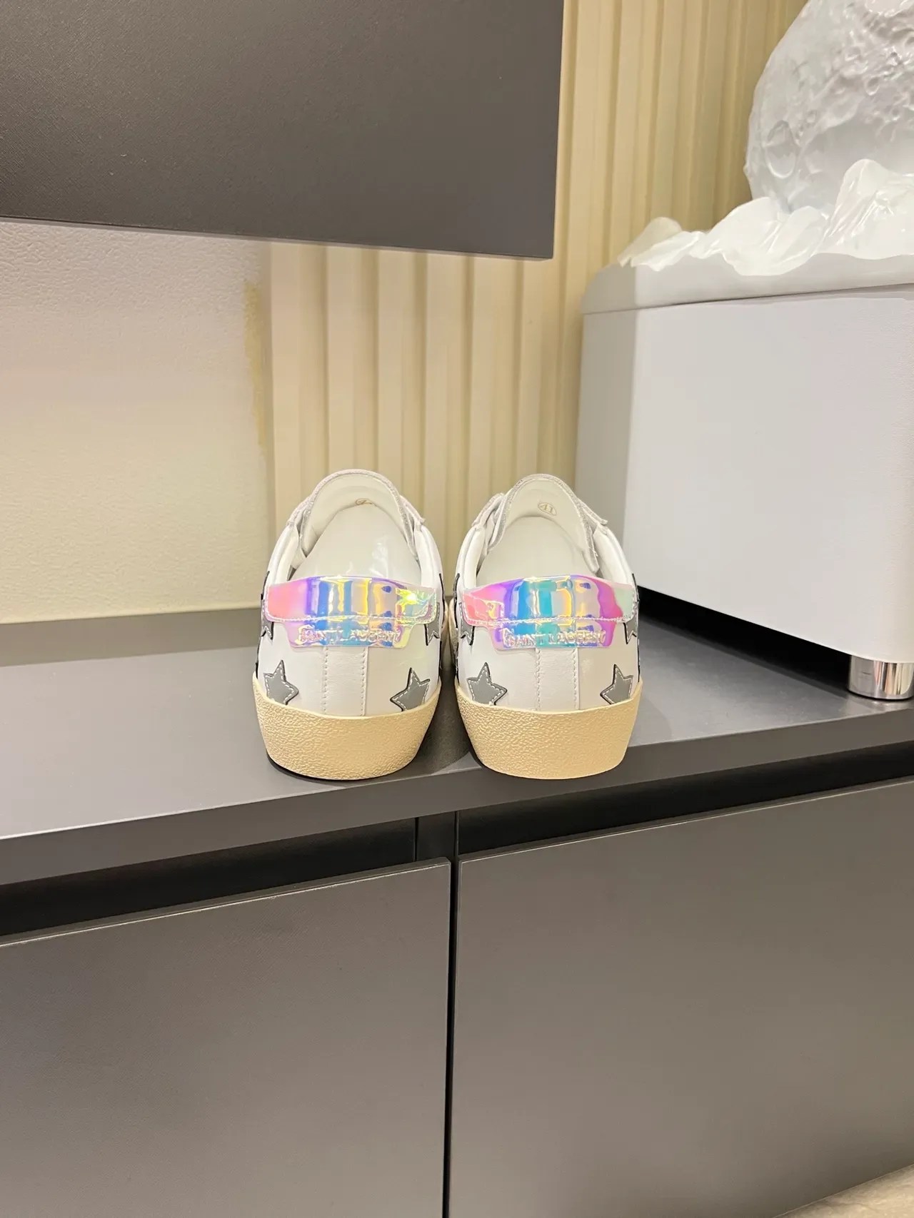 Saint Laurent 白银 皮革鞋面 星形贴花 生活方式运动鞋 2