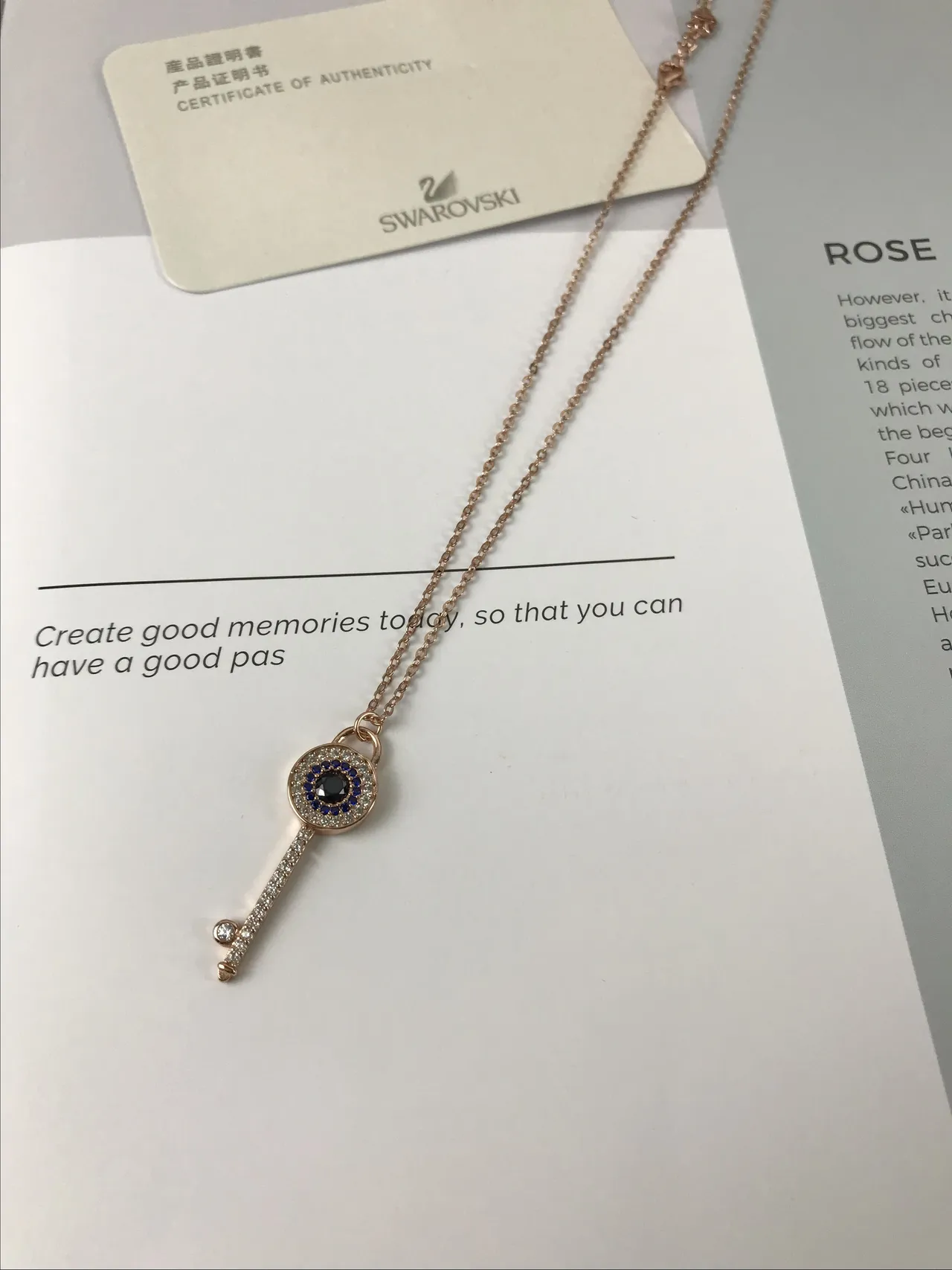 Swarovski تعليقة شكل المفتاح عين شريرة 7