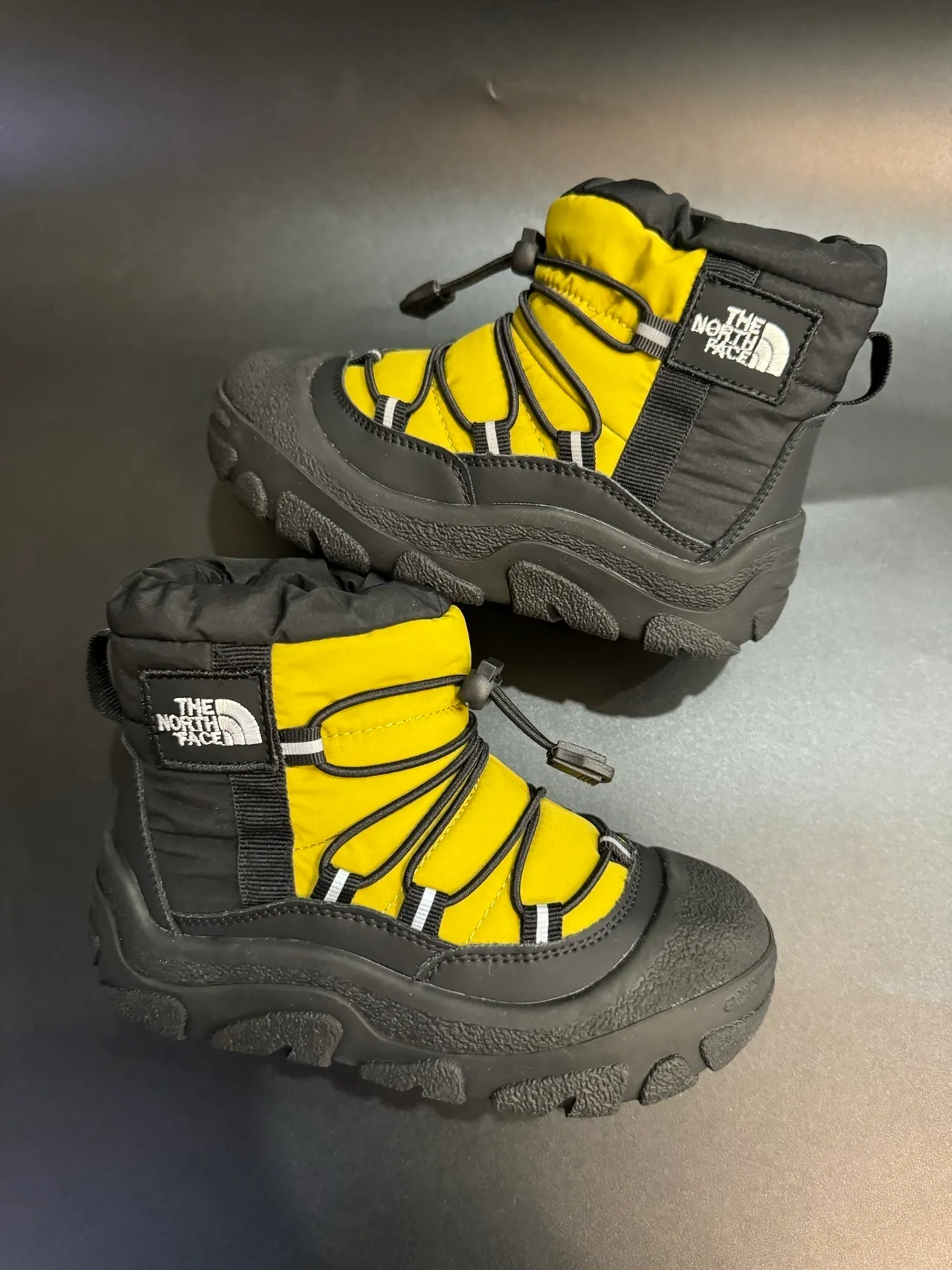 The North Face Negro Blanco Aislado High-Top Sistema de Lacing Bungee Botas de Nieve 14