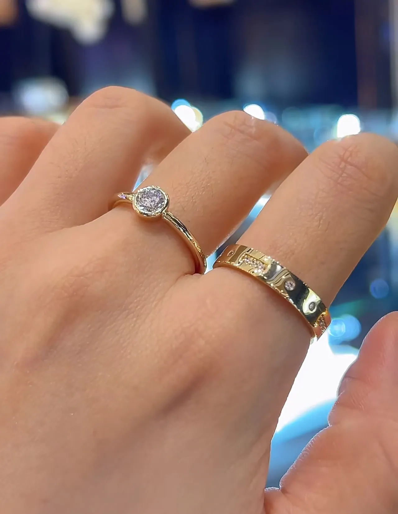 Tiffany & Co. 金色 海军 圆形切割 宝石 独戒 2