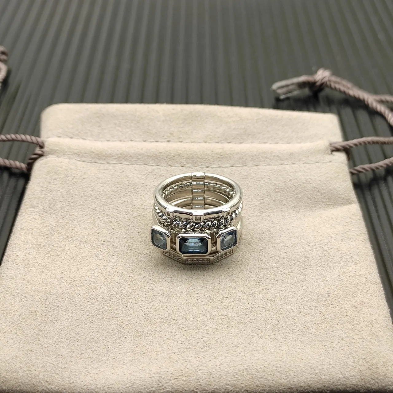 Tiffany & Co. HardWear परतदार एक्वामरीन और डायमंड रिंग 5