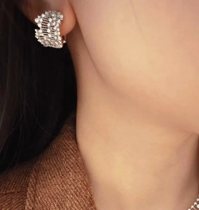 Tiffany & Co. Aretes de diamantes pavé-set con malla geométrica azul plateado 9