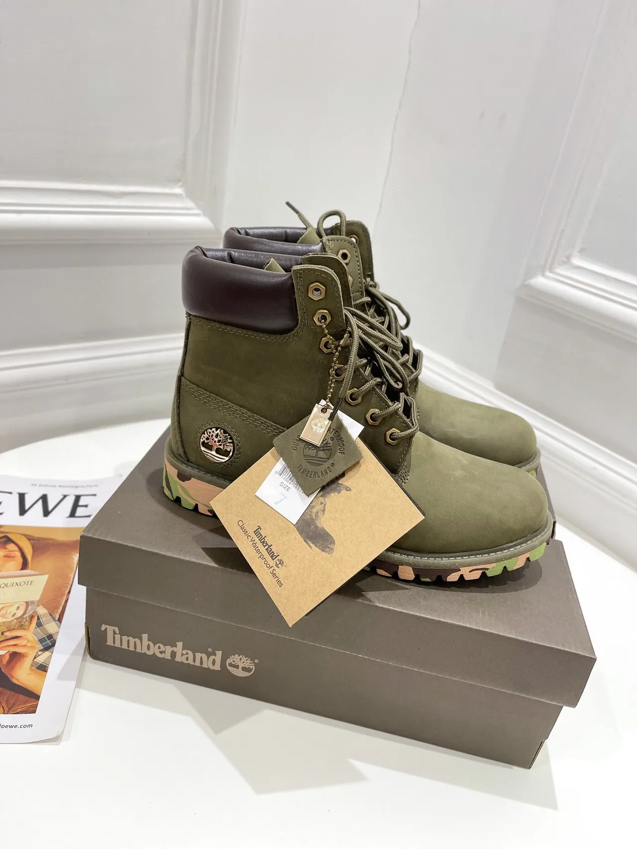 Timberland 军绿色 棕色 橄榄色 麂皮鞋面 填充皮领 工作靴 8