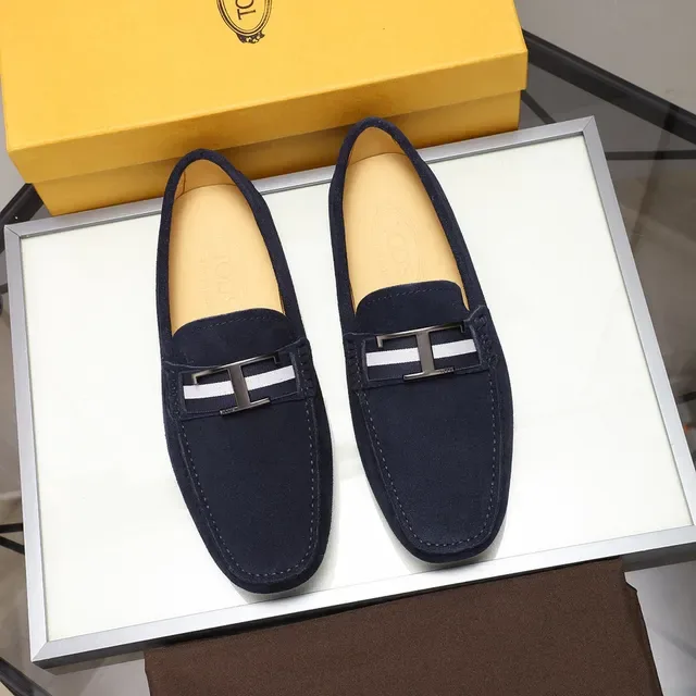 Tod's Double T लोफर नेवी व्हाइट सुड अपर मेटल बकल लोफर 9