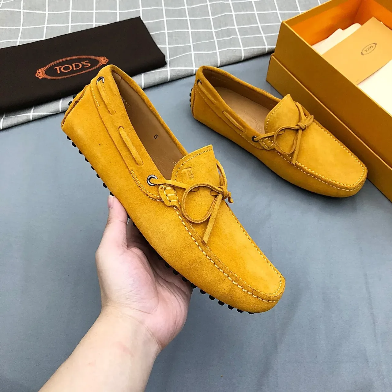 Tod's 黄色米色麂皮乐福鞋 蝴蝶结 8