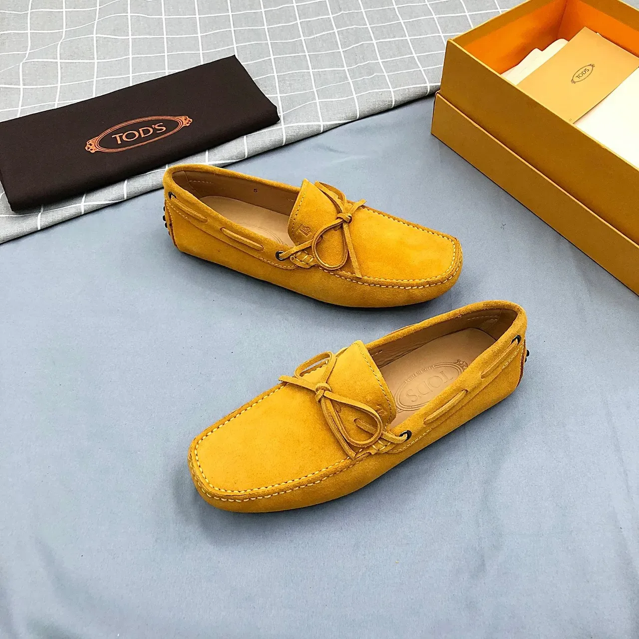 Tod's 黄色米色麂皮乐福鞋 蝴蝶结 9