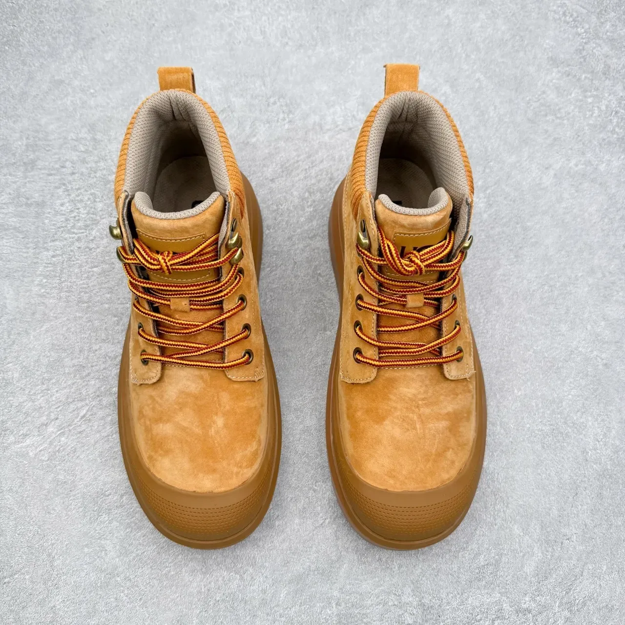 UGG 棕米色 麂皮 罗纹针织领 踝靴 6