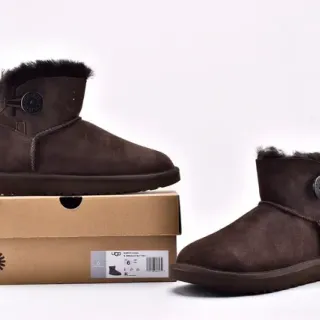UGG Classic Mini भूरा सuede शीयरलिंग लाइनड स्नो बूट्स