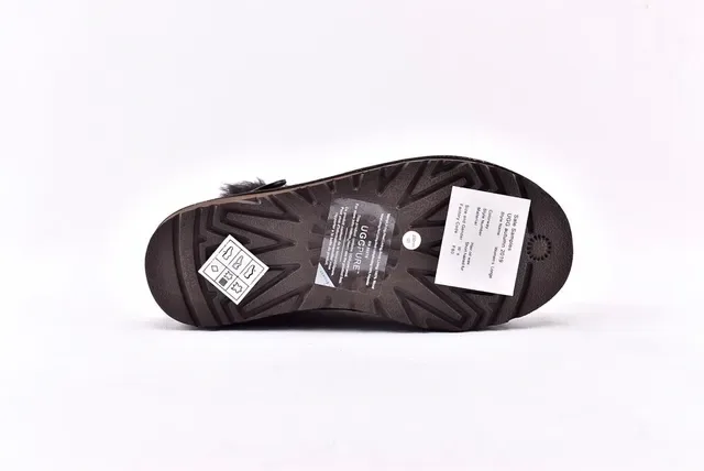 UGG Classic Mini বাদামি সুড শিয়ারলিং লাইন্ড স্নো বুট 7