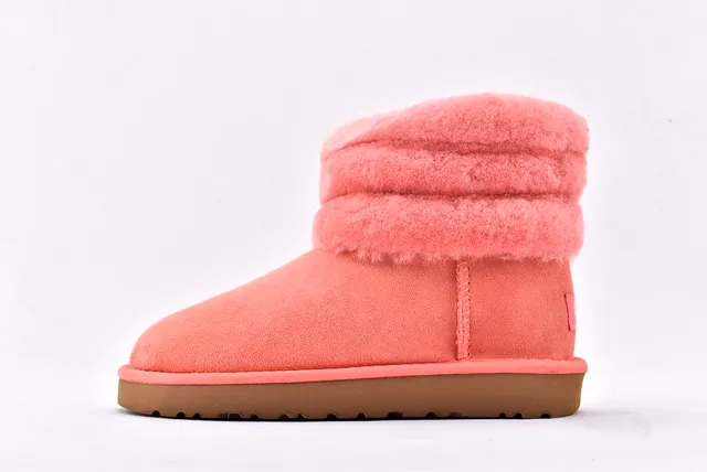 UGG Fluff Mini क्विल्टेड कॉरल पिंक बर्फीली बूट 8