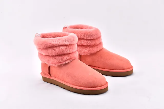 UGG Fluff Mini क्विल्टेड कॉरल पिंक बर्फीली बूट 9