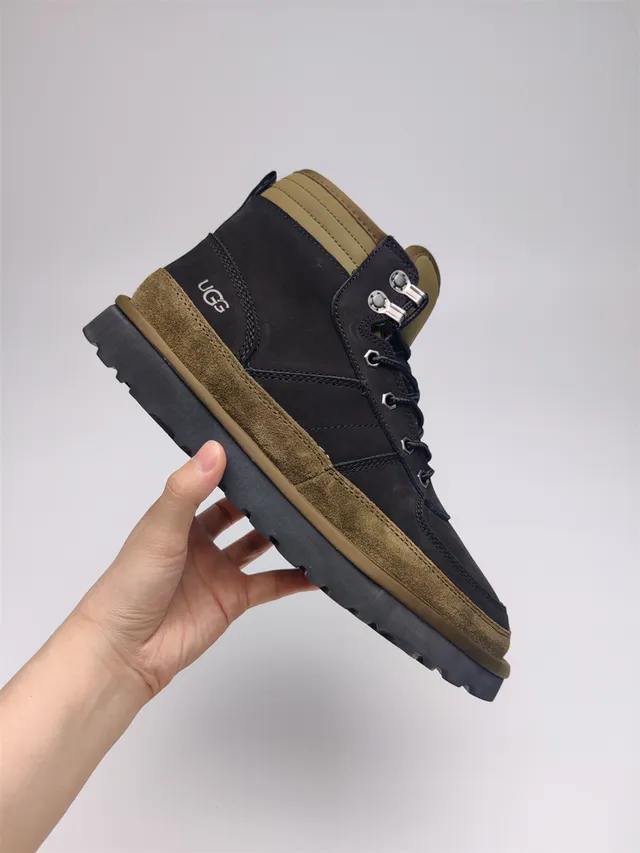 UGG Bota de Trabajo de Punta Alta con Forro de Shearling 2