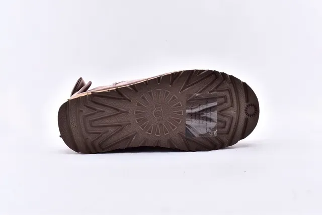UGG মিনি বেলি বাউ টপ স্যুড বরফের জুতো 13