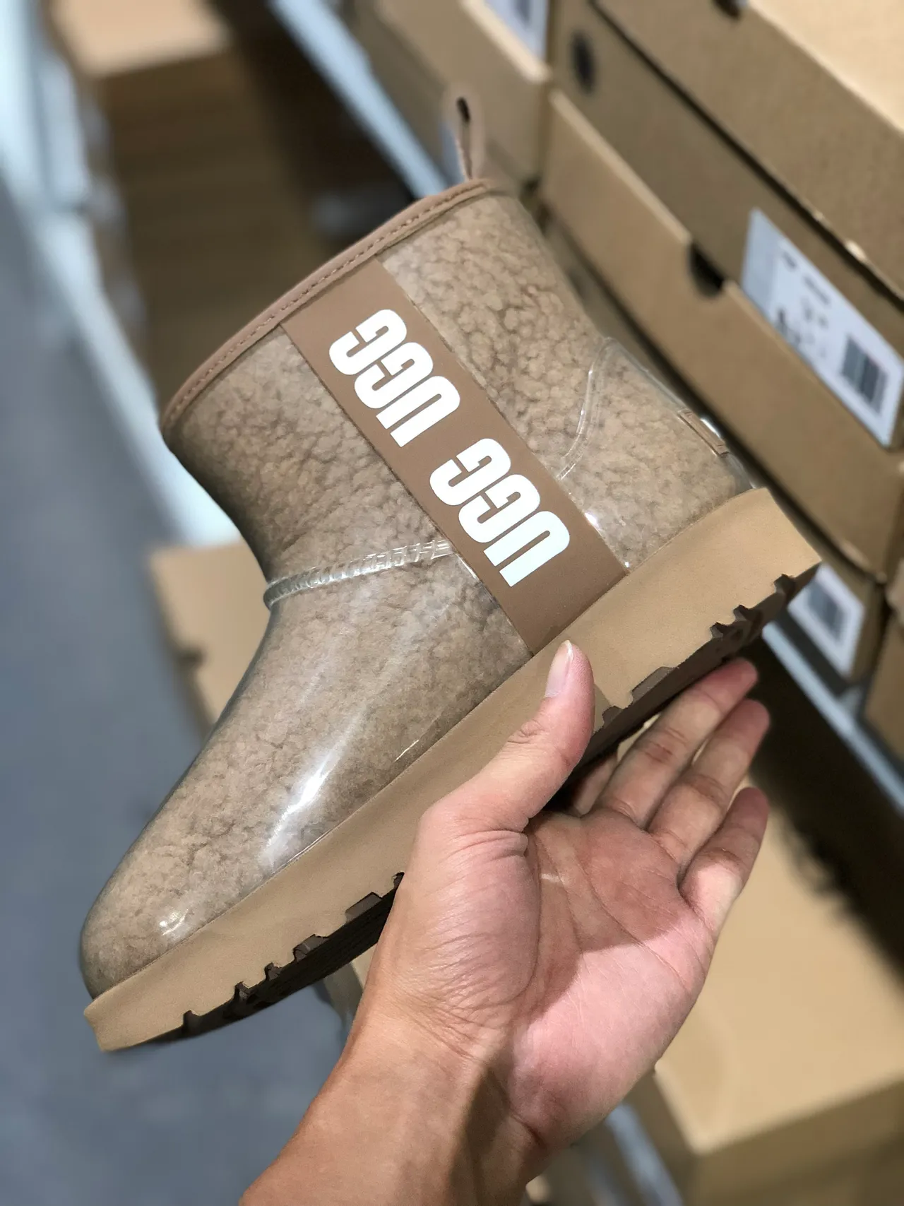 UGG Tasman Beige Botas de Nieve Transparente con Forro de Shearling 4