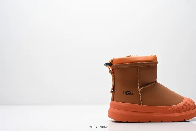 UGG Tasman حذاء ثلج أسود بيج قصير الشافط إغلاق بسحب الشريط 24