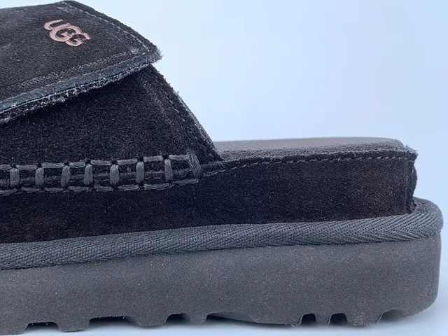 UGG Tasman 黑色麂皮交叉带平台拖鞋 7