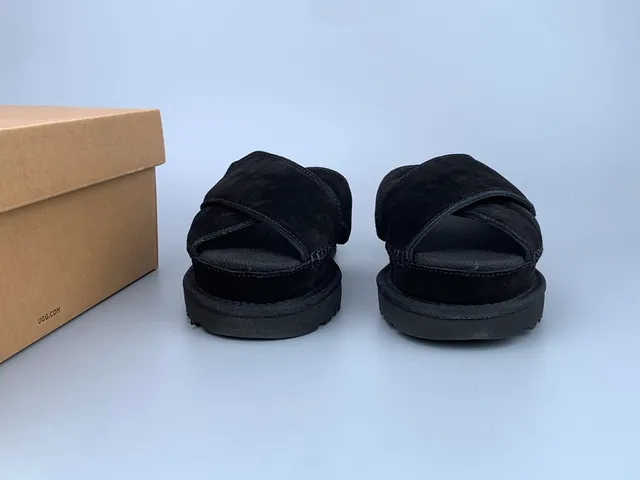 UGG Tasman 黑色麂皮交叉带平台拖鞋 9