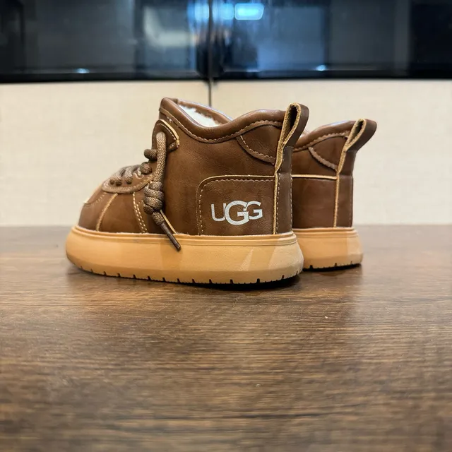 UGG Tasman Brown Beige Lace-Up Ankle Boot Shearling-Lined Snow Boots 12