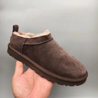 UGG Tasman 棕色麂皮羊毛内里雪靴