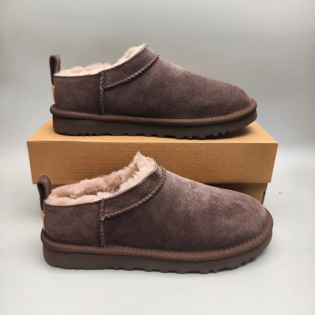 UGG Tasman 棕色麂皮羊毛内里雪靴 4