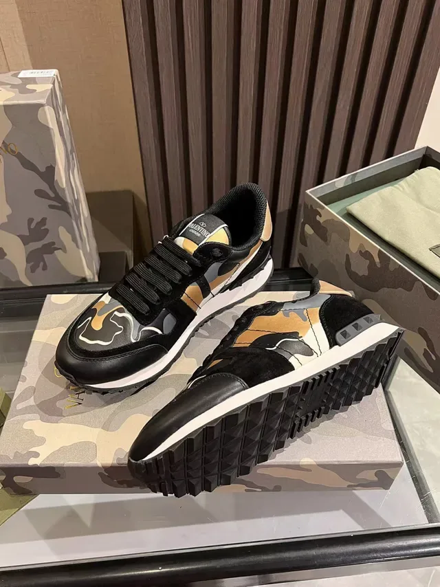 Valentino Garavani Sneakers Lifestyle com Impressão Camuflada 4