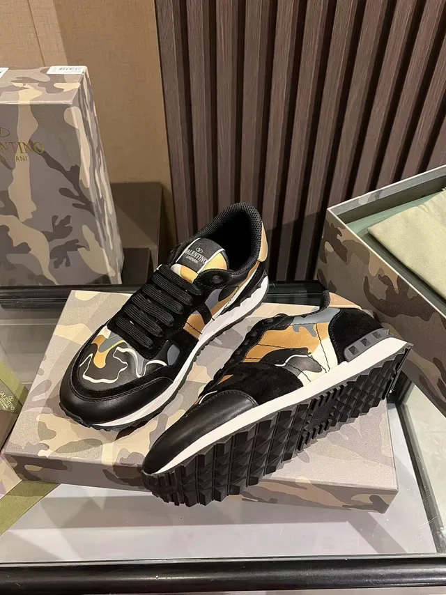 Valentino Garavani Sneakers Lifestyle com Impressão Camuflada 5