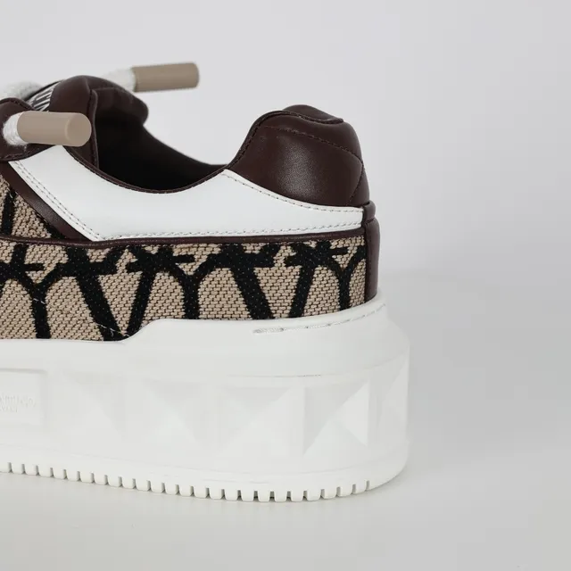 Valentino Open White Brown Monogram Jacquard Upper Geometric Midsole Lifestyle Sneakers 4